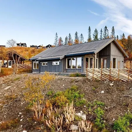 Modern Mountain Near Norefjell Nyaraló
